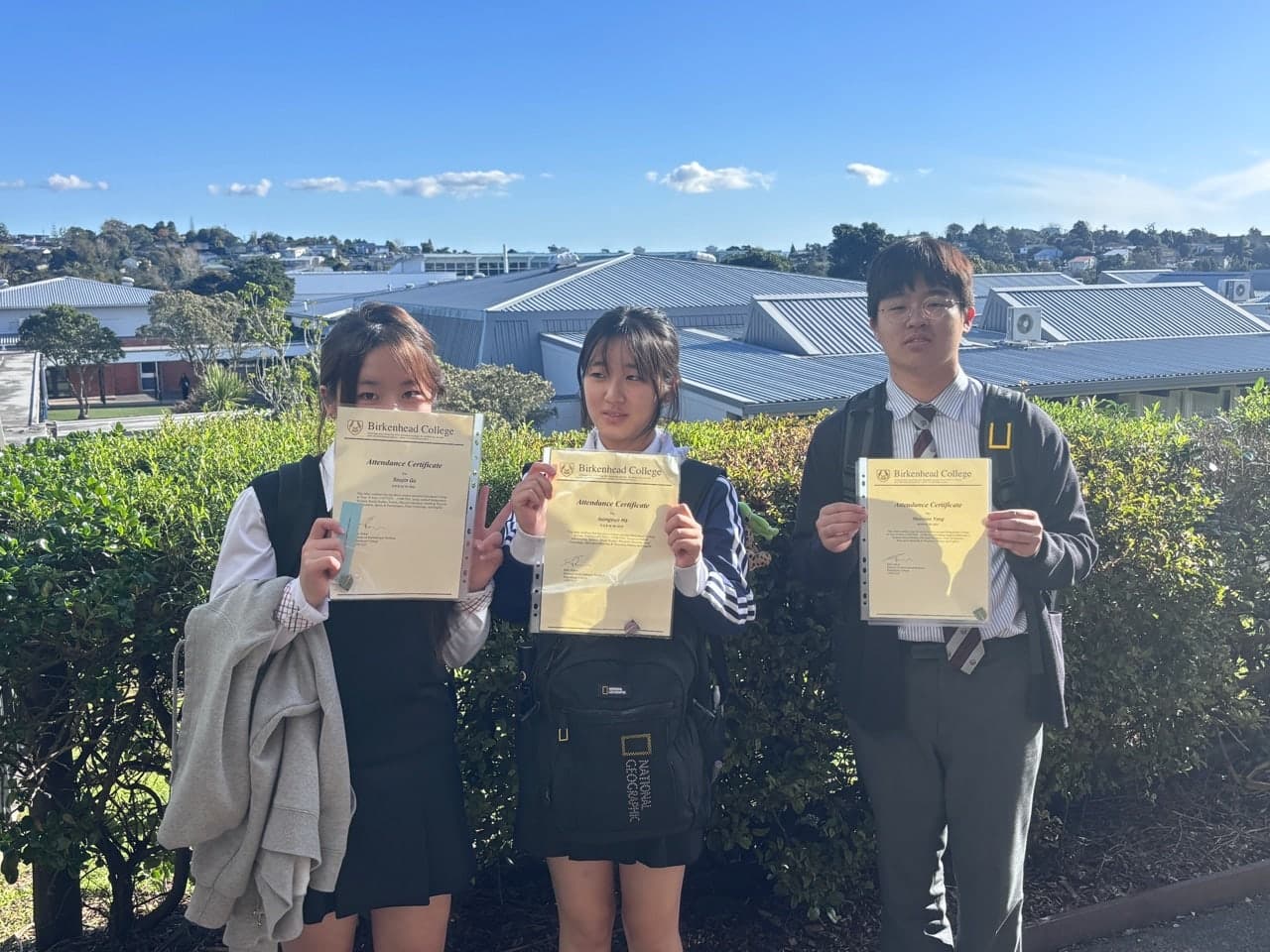 엔젯인포 스쿨링 캠프, 스쿨링 학교 마지막날