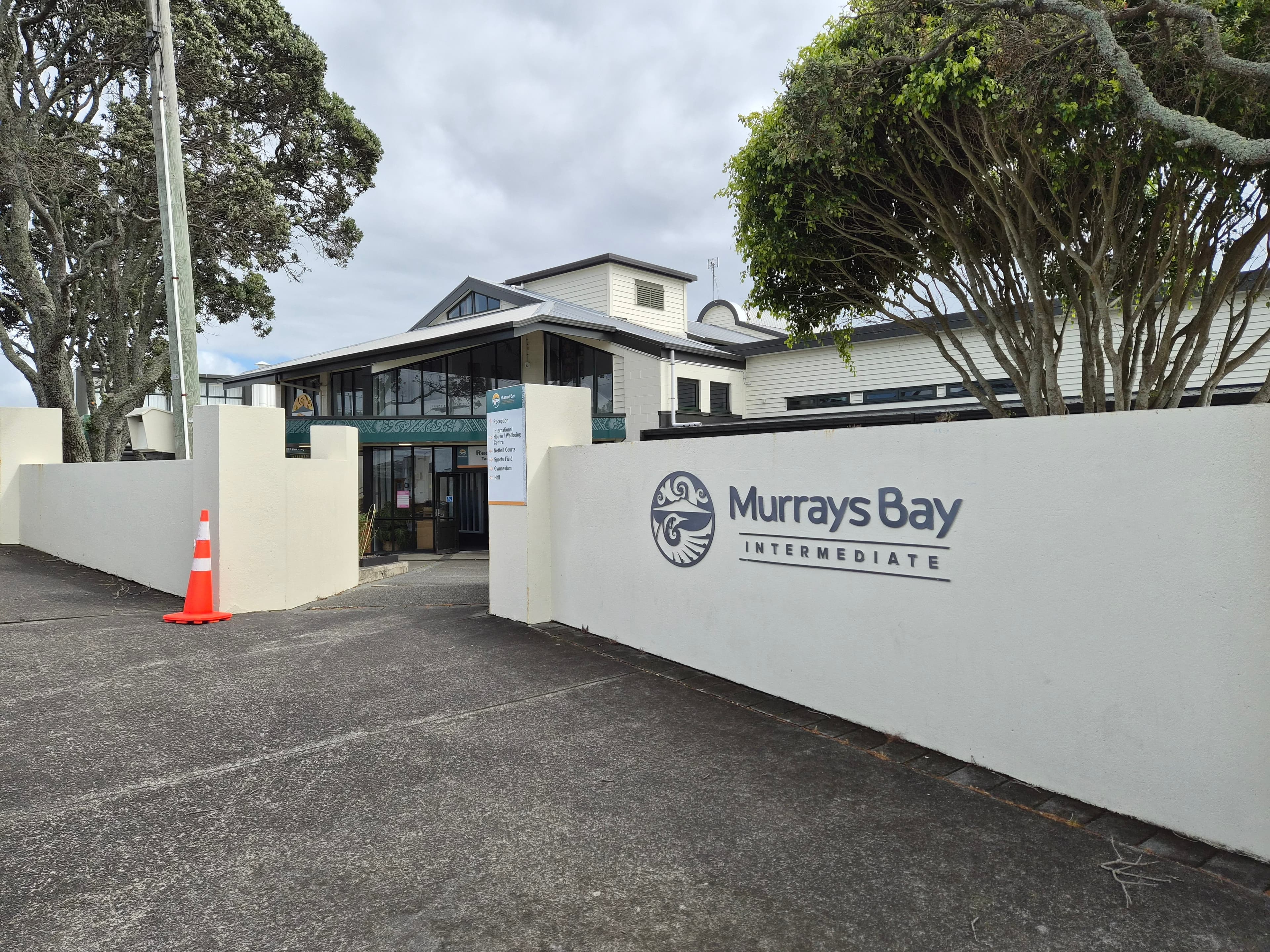 뉴질랜드 머레이스 베이 인터미디어트 중학교 오리엔테이션 필수정보